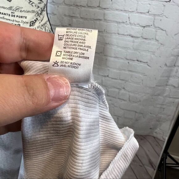 Chaser Tie-dyed Ribbed Tank Top size XS new with tags - Picture 7 of 9